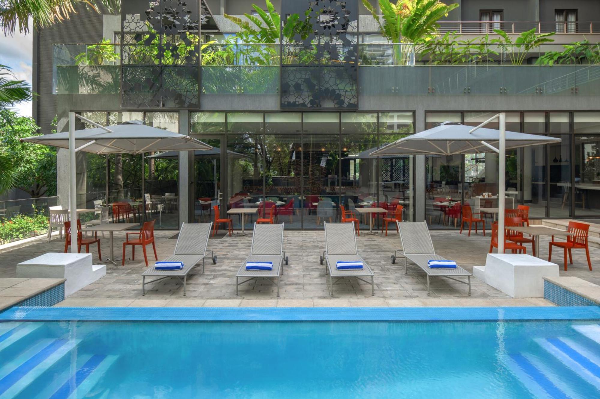 Hotel Crowne Plaza - Dar Es Salaam By Ihg Zewnętrze zdjęcie