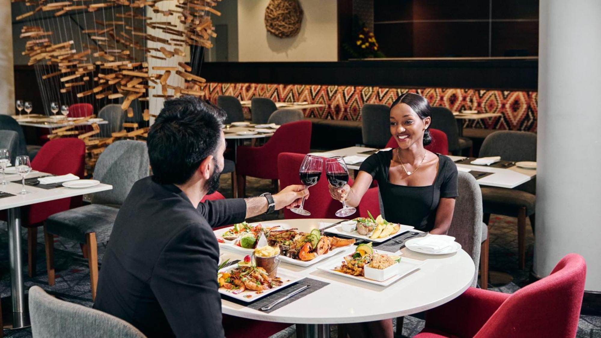 Hotel Crowne Plaza - Dar Es Salaam By Ihg Zewnętrze zdjęcie